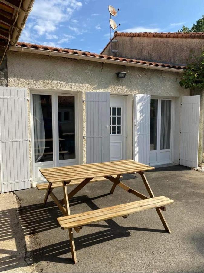 Gite Le Verger Soulignonne Zewnętrze zdjęcie